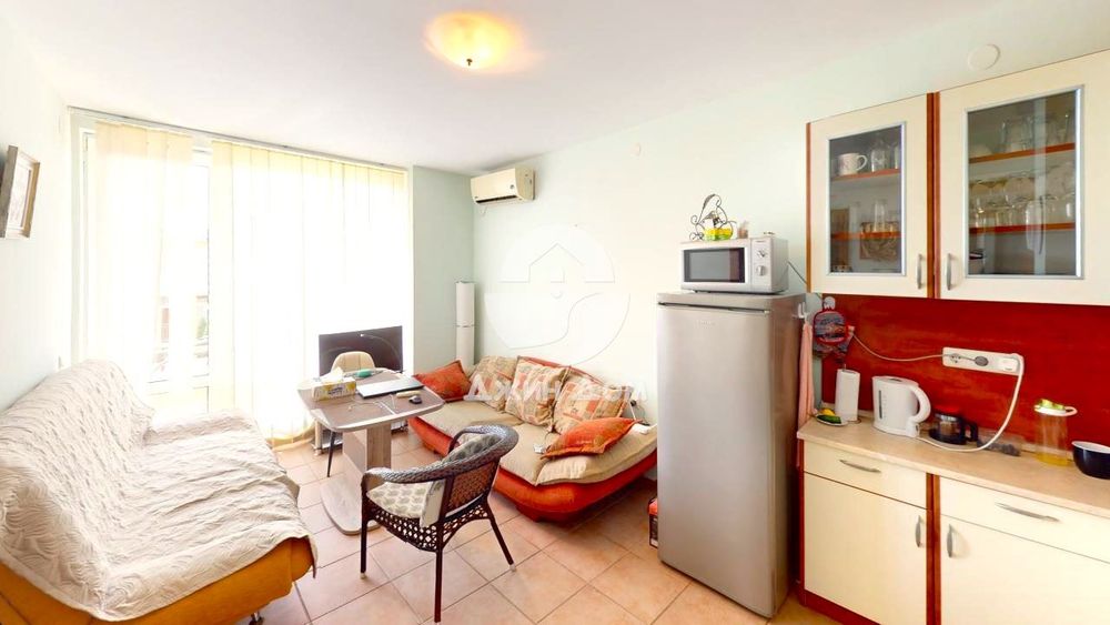 Продава се Двустаен апартамент в к.к. Слънчев бряг - 55 кв.м за 1000 €/кв.м - Снимка #1