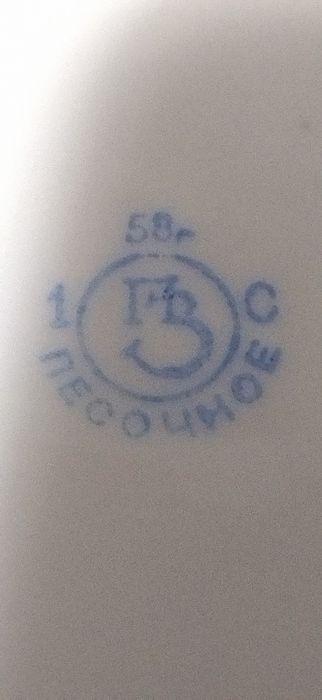 Продаются старинные тарелки  Барановского фарфорового завода