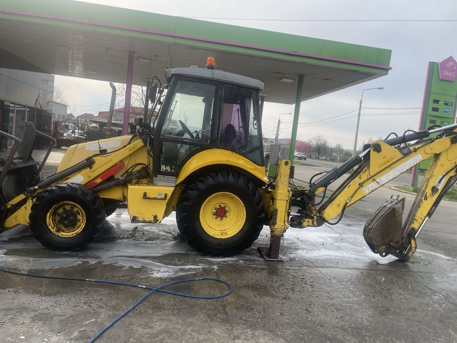 Buldoexcavator de vinzare