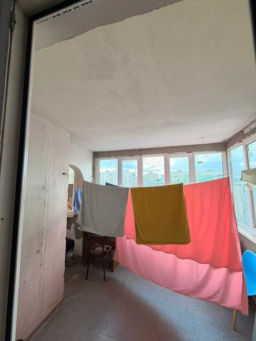 продается 2 ком квартира район Кунаева