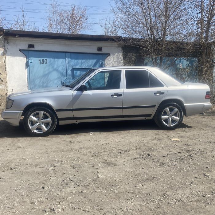 Продам машину.