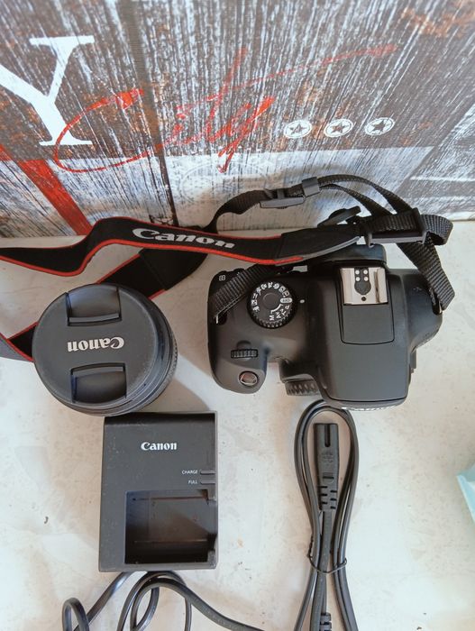 Фотокамера canon EOS 4000D 18-55 III