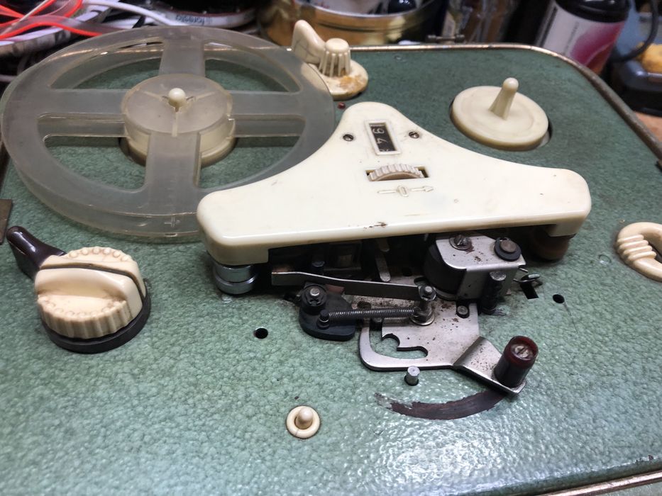 Ролков магнетофон “МАМБО”