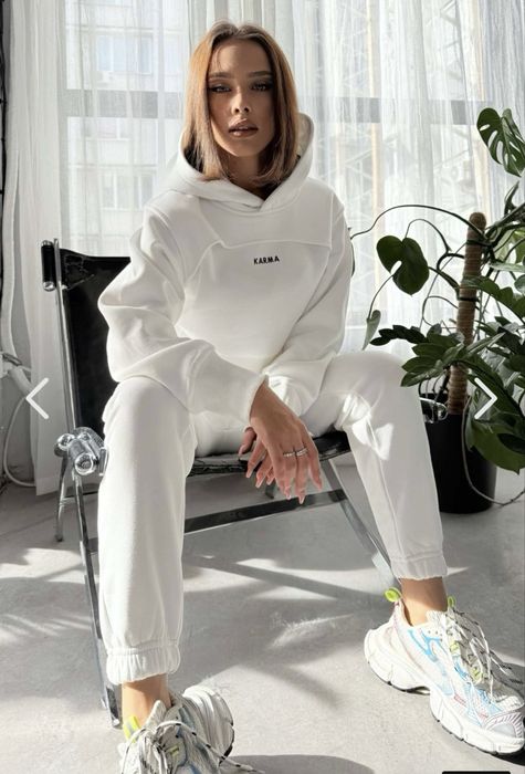 Бял комплелт KARMA.  XS