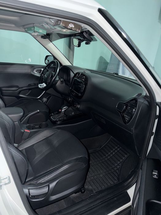 Kia soul premium