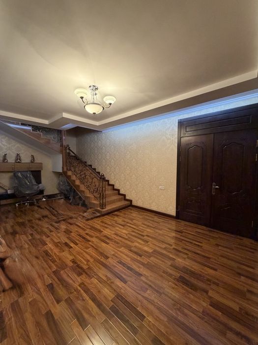 Продам дом 2.5 сот 5 комнат корасарой