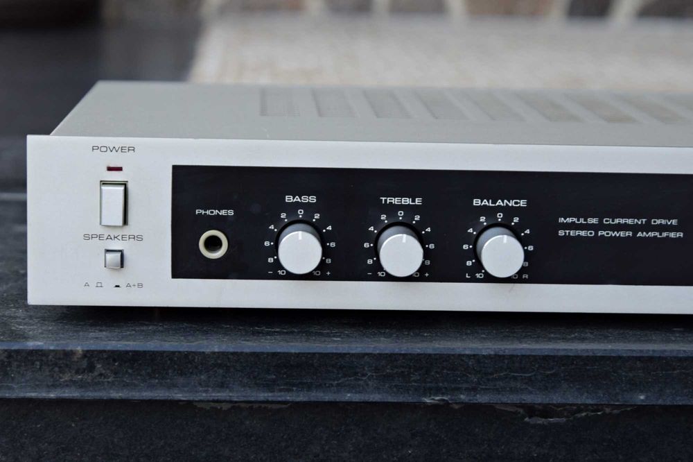 Amplificator Rotel RA-820