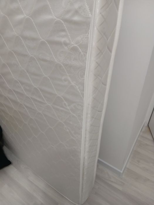 Продам матрас новый
