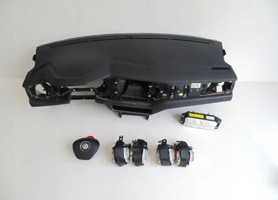 Арматурно табло колани аирбеги airbag VW Polo 2G0