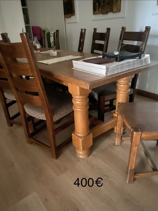 Масивни дървени маси