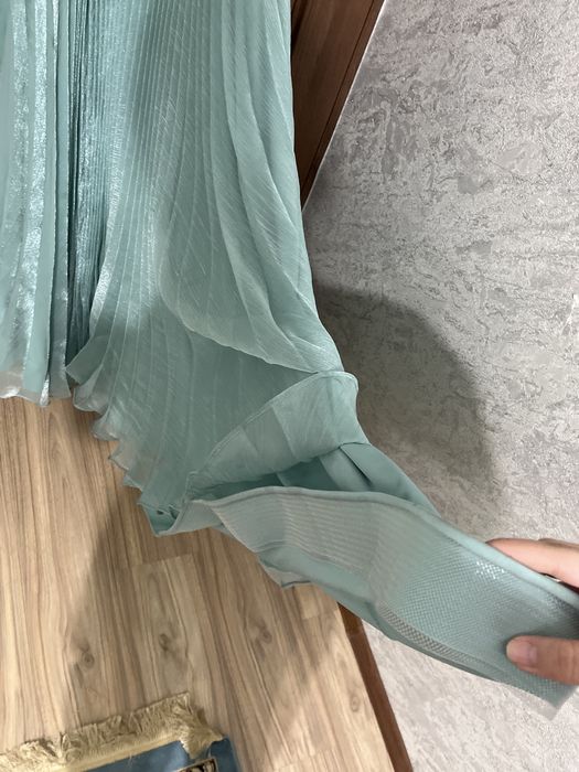 Платье вечернее