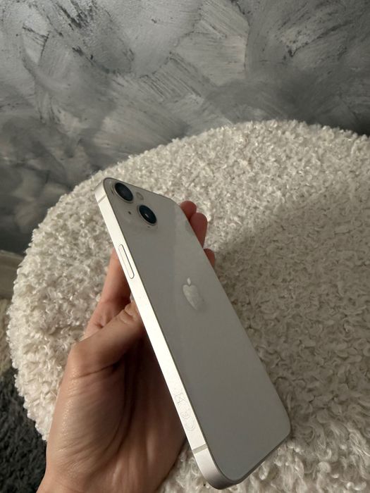 iPhone 13, foarte bun