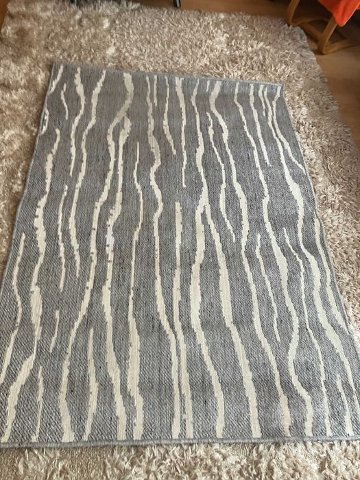 Vand Covor Gri/alb cu dungi albe 190 x 133 cm