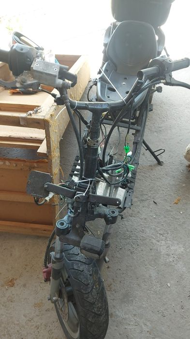 Скутер 150 кубиков