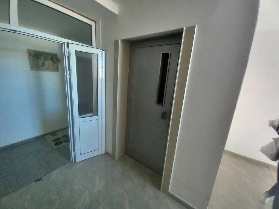 Продава се Тристаен апартамент в Несебър - 85 кв.м за 1236 €/кв.м - Снимка #12