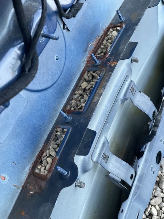 Haion “ Doar Pt Luneta “Portbagaj Volkswagen Touran 1T1, 1T2 2003 -