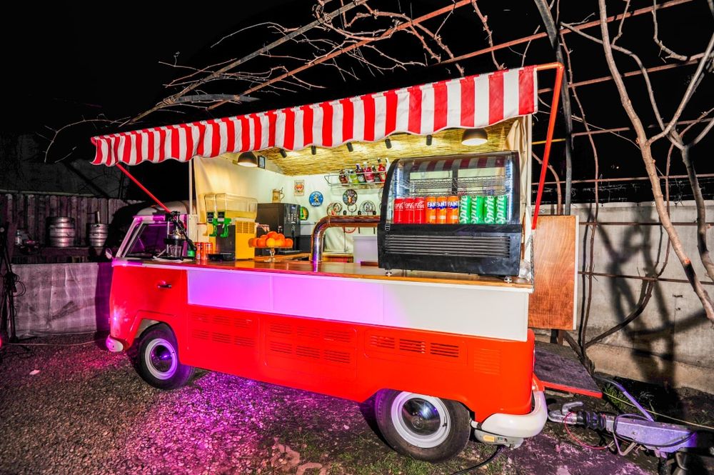 Inchiriez RetroBar