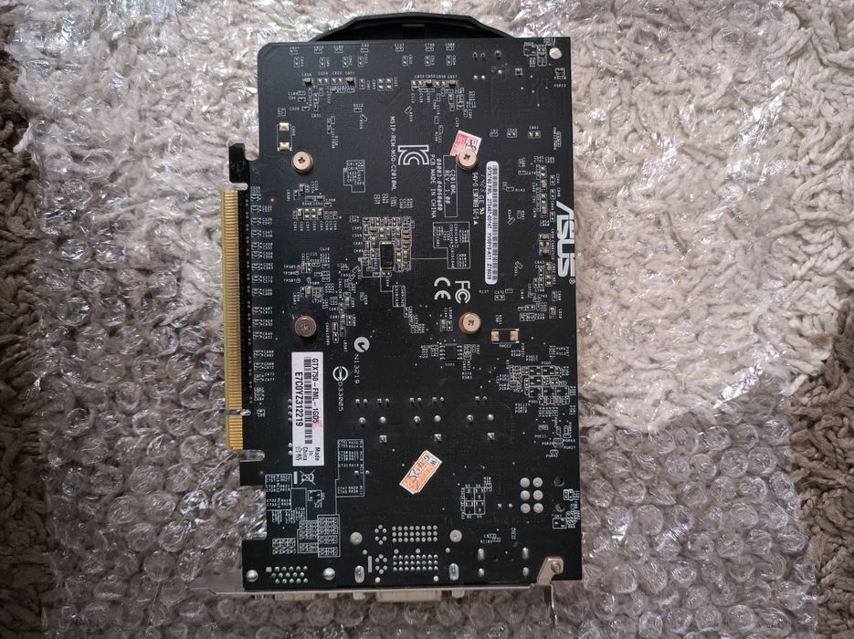 Видеокарта GTX 750 1gb