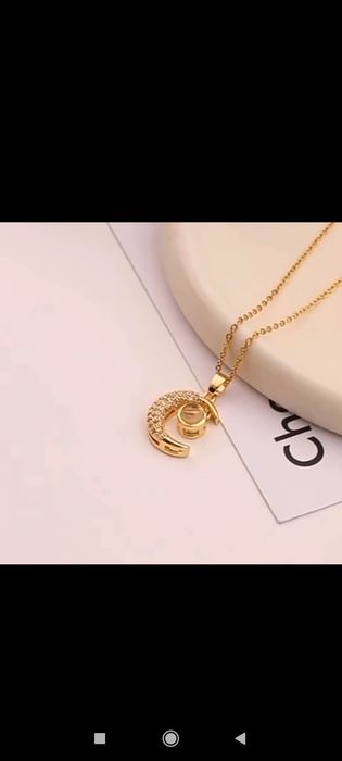 Muslima ayollarimiz uchun Allohning 99gõzal ismlari bitilgan taqinchoq