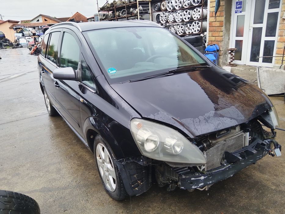Capota Opel Zafira B negru