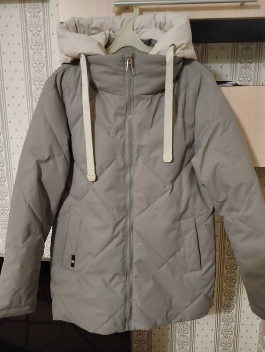 Новая куртка демисезонная