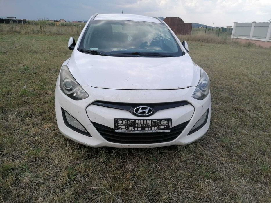 Dezmembrez hyundai i30, motor 1.4 crdi 2013