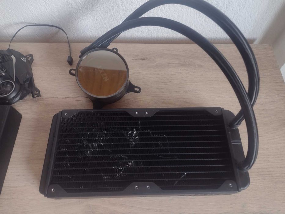 4 броя водни охаждания за компютър Arctic и NZXT cougar