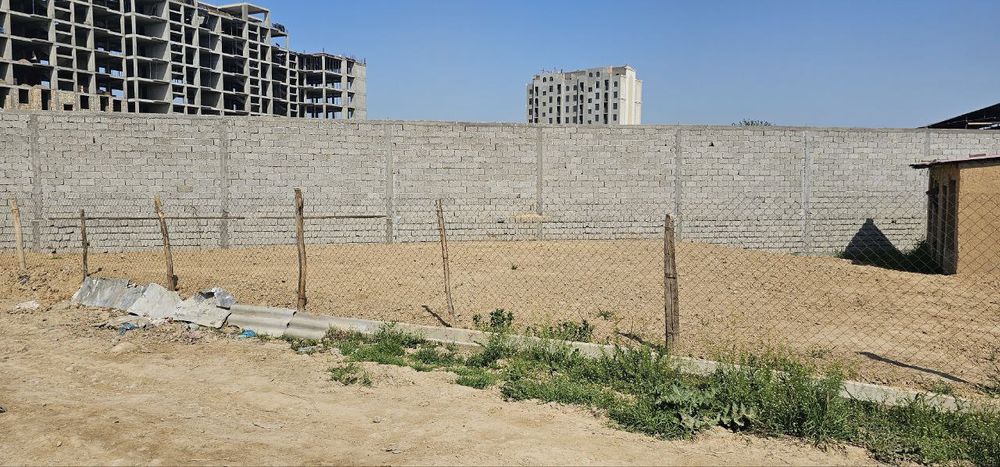 •Srochna Yer sotiladi  3× sotix, 300 m kiriladi