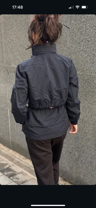 Ветровка стильная!