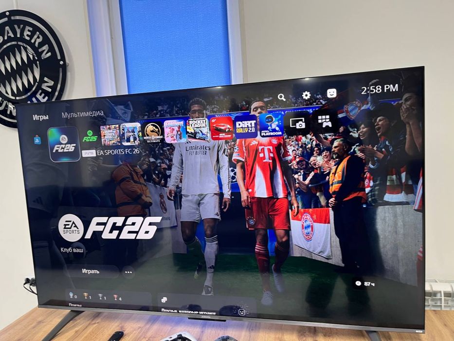 Продам ps 5 в комлете идет телевизор