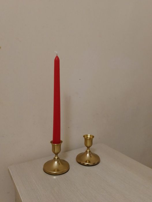 Подсвечник      .