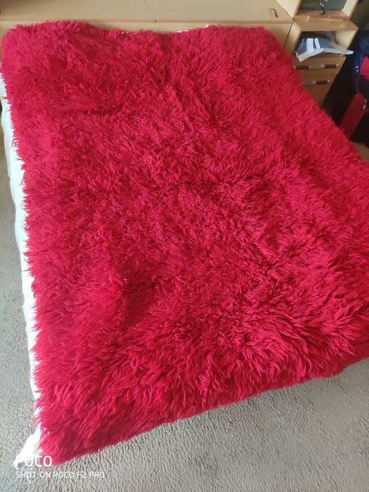 Вълнен губер за спалня или диван