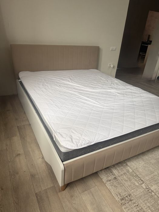 Кровать 160*200. Без матраса