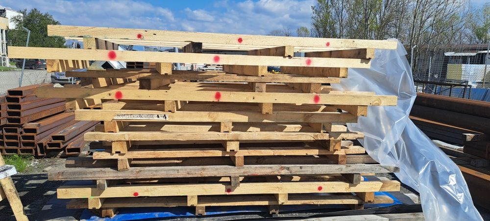 Дървен материал, скари, греди и дъски