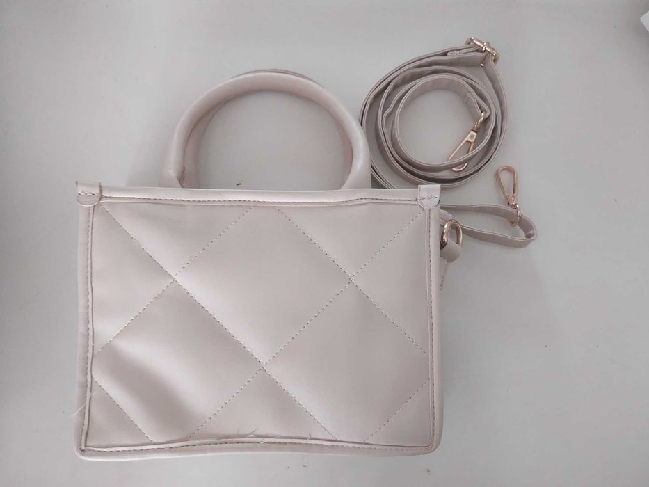 Дамски чантички и раници