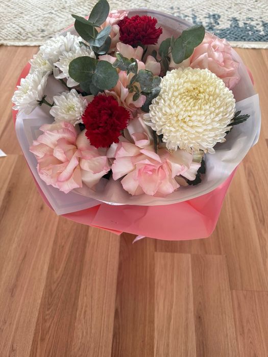 Цветы продаю срочно