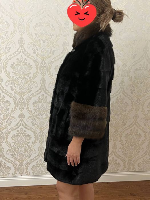 Шуба норковая с соболем .