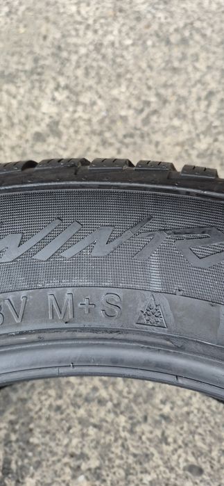 4 anvelope iarna Vredestein 235/55/17,dot 2020.Pretul este pe bucata.