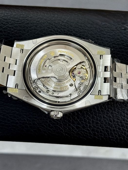 Rolex Date-Just  41mm  Mint Green ETA 3235