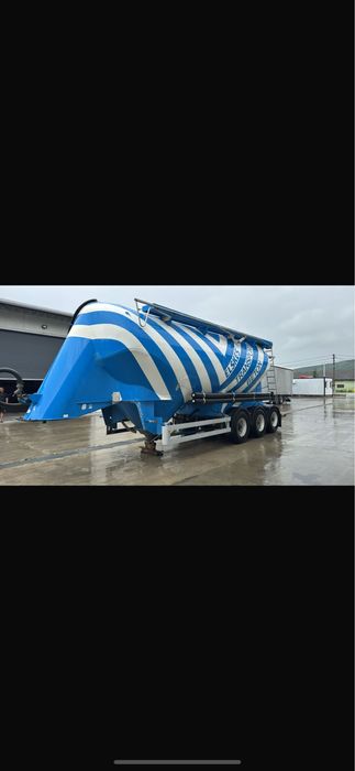 Vand cimentruc sau schimb cu cap tractor