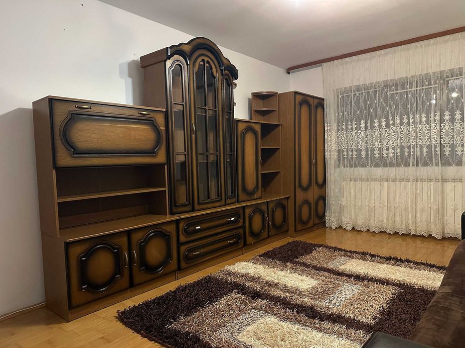 Inchiriez apartament cu doua camere