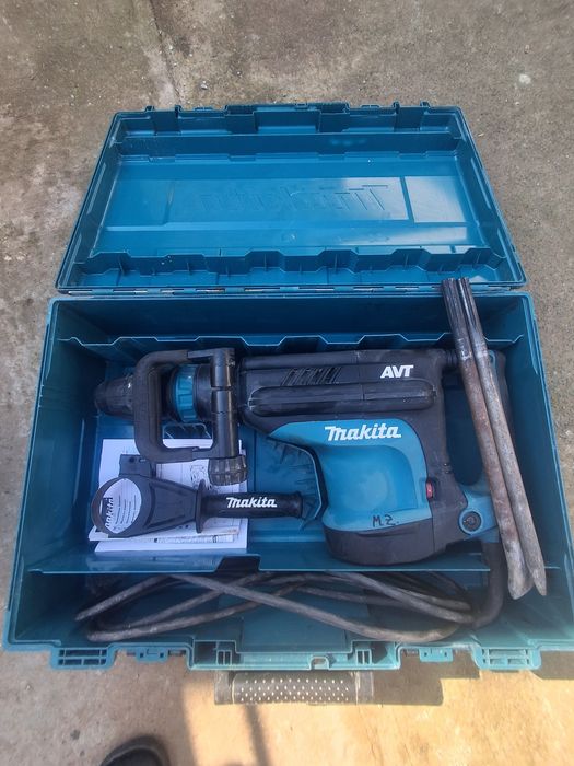 Rotopecutor makita HM1213C .