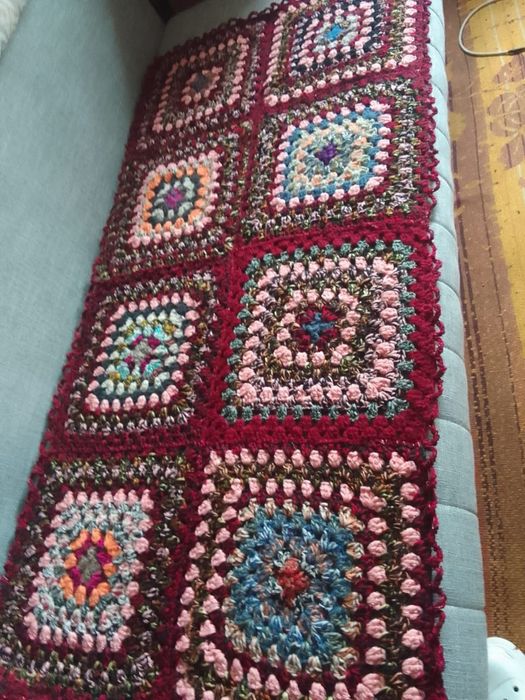 Коврики вязаные.