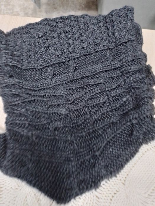 Продаю вязаный свитер