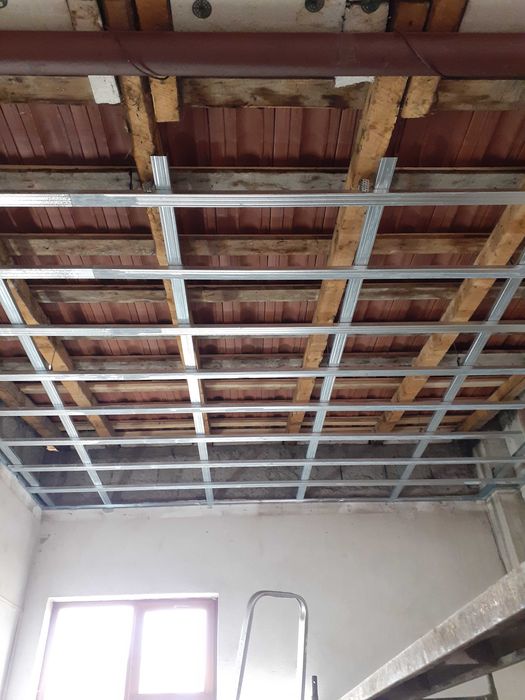 Amenajeri interioare