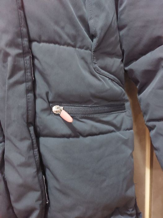 Geaca fetite C&A ,marime 110 ,lungă, foarte groasa