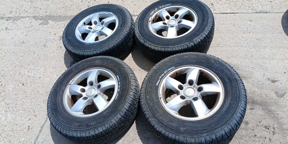 Алуминиеви джанти Kia Sorento 2006г. 16ки(гуми дот14)