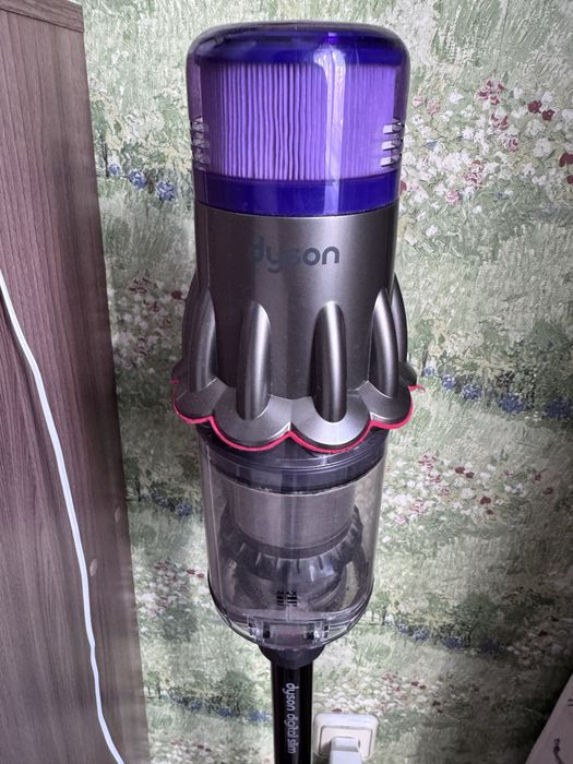 Dyson digital slim пылесос.