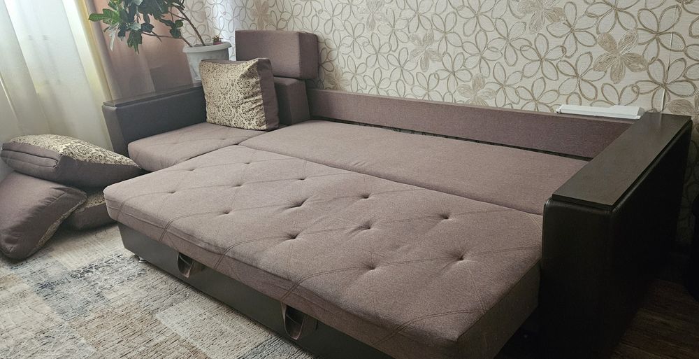 Продам диван 3,20