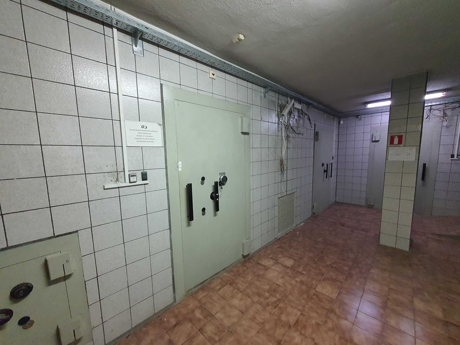 Дава се под наем Промишлена сграда в Севлиево - 60 кв.м за 1020 € - Снимка #3